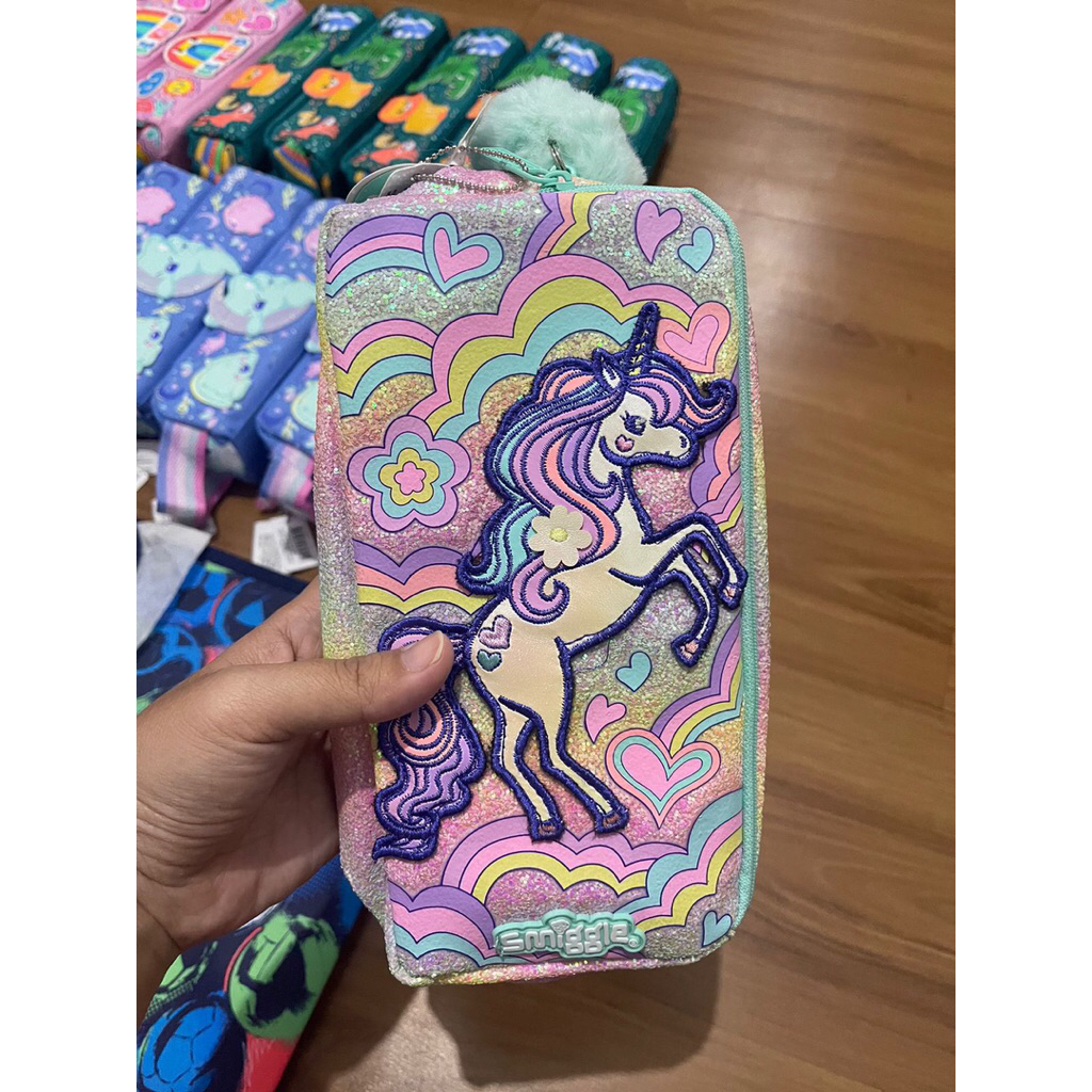

Smiggle Original Pensil case Unicorn