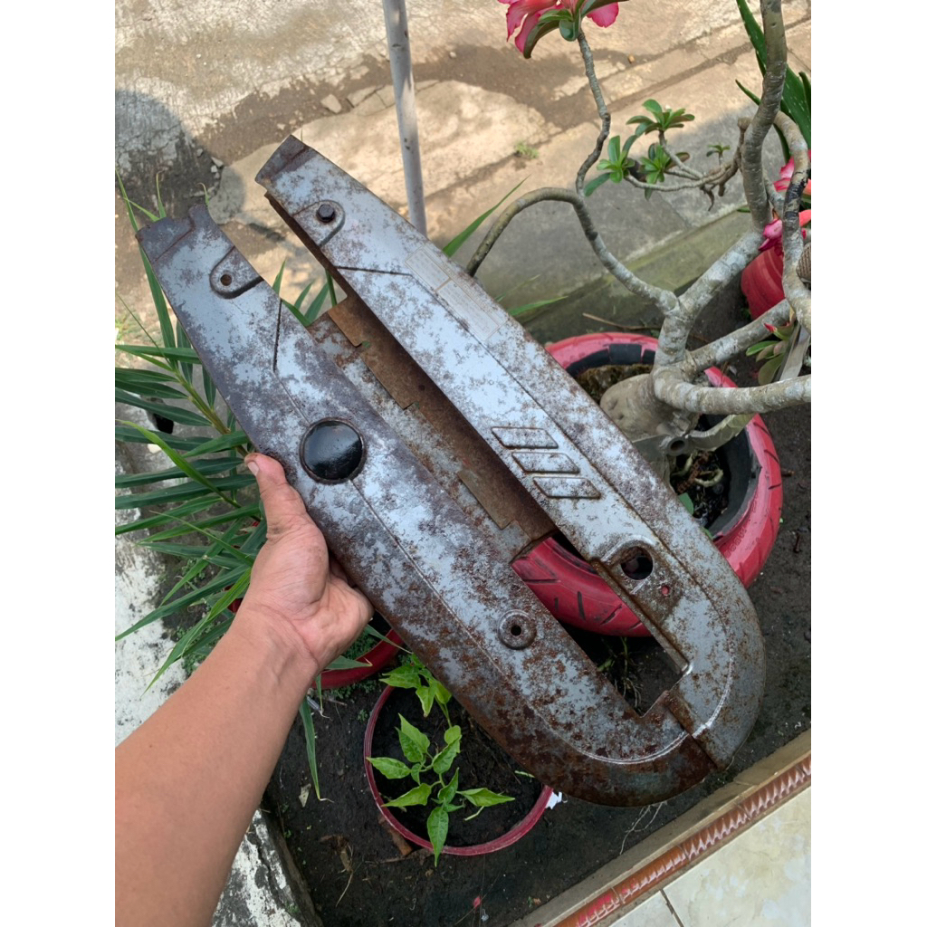 tutup rantai grand bulus ORIGINAL tutup rantai astrea grand bulus tutup rantai honda grand bulus