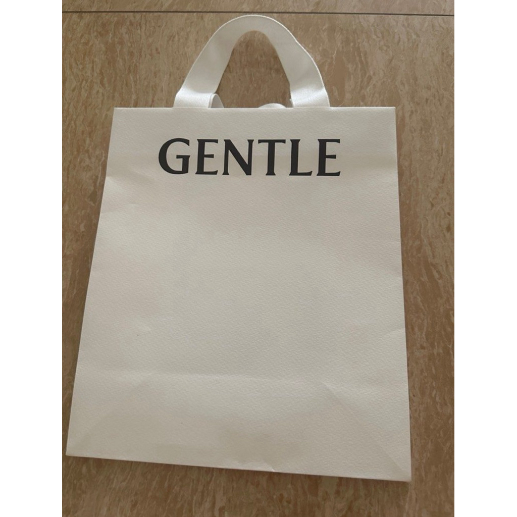 

paperbag gentle monster new