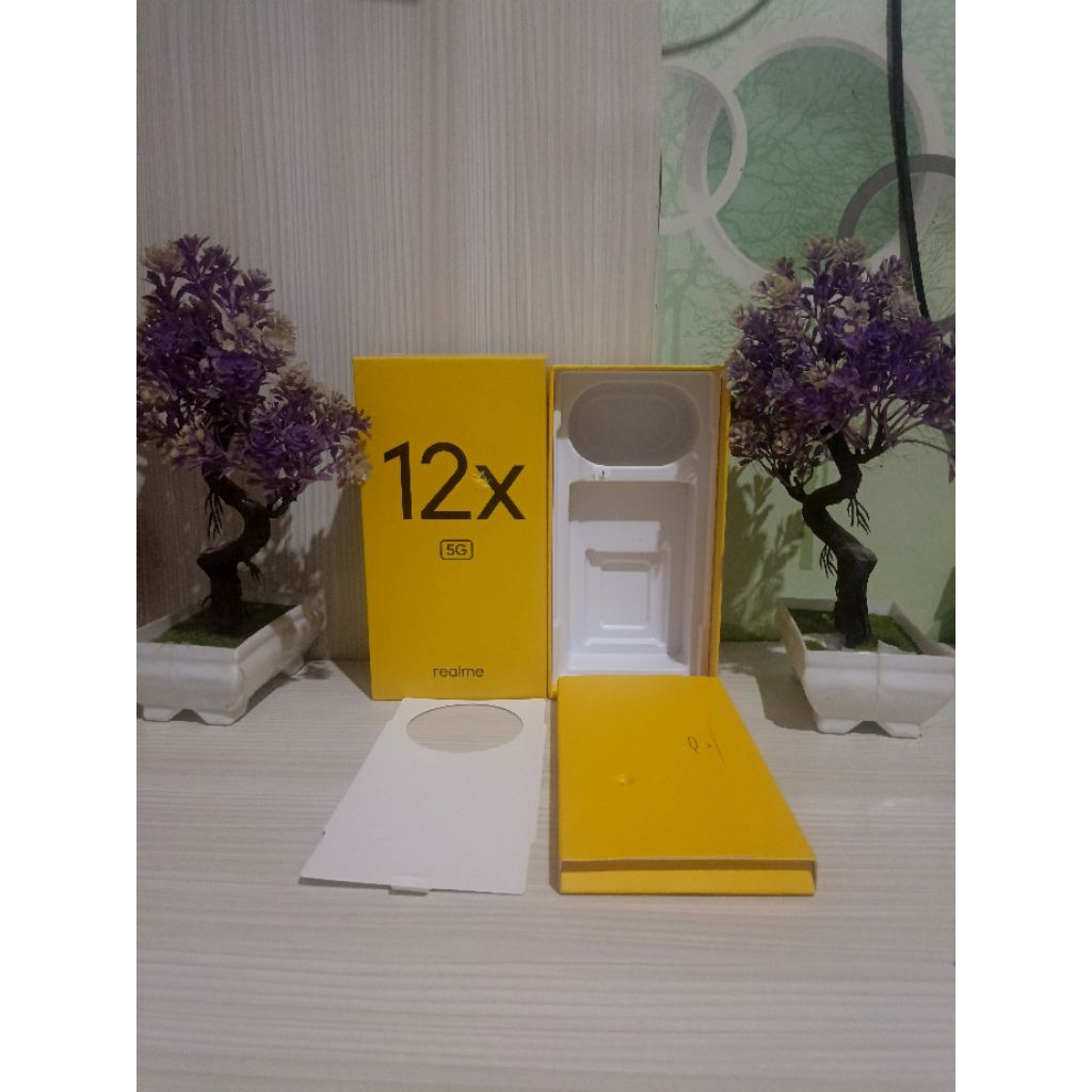 

KARDUS BOX HP REALME 12X.5G ORIGINAL