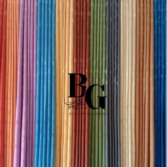 GORDEN EMBOS NIKITA SMOKRING MOTIP EMBOS POLKADOT GORDEN JENDELA