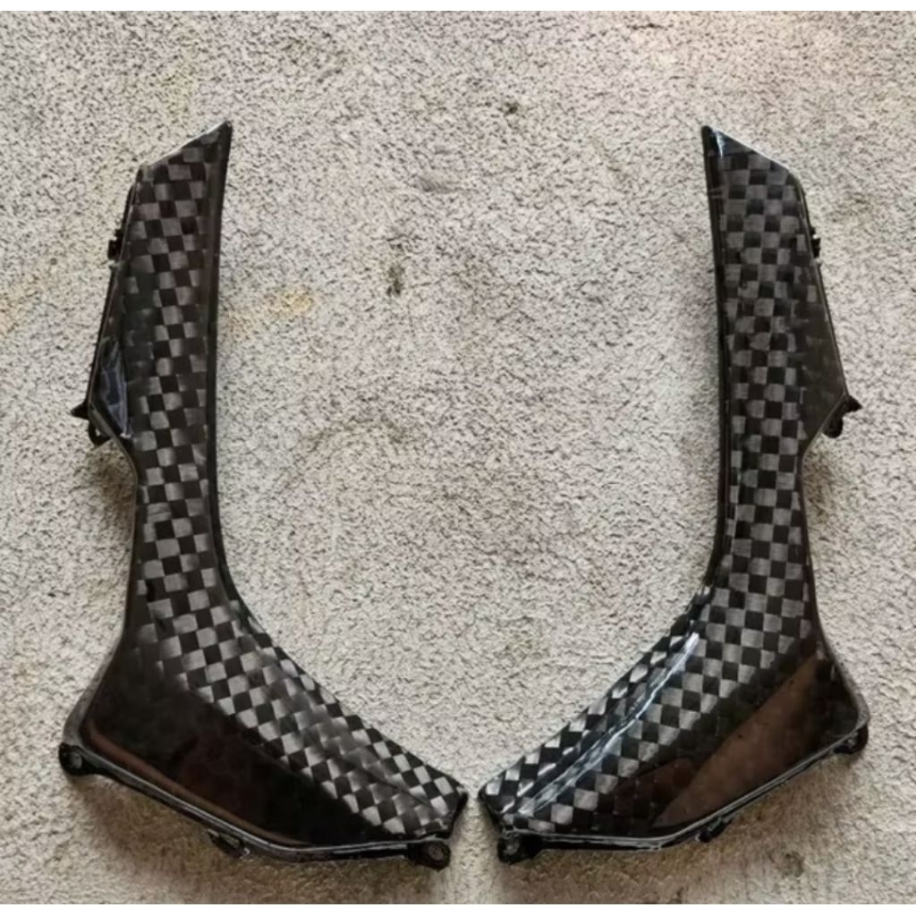 Cover garnis sayap new vario 125/150 carbon kevlar