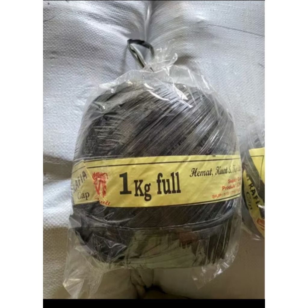 

TALI RAFIA GULUNGAN BESAR 1KG TALI PLASTIK HITAM TEBAL KUAT CAP LINA JAYA