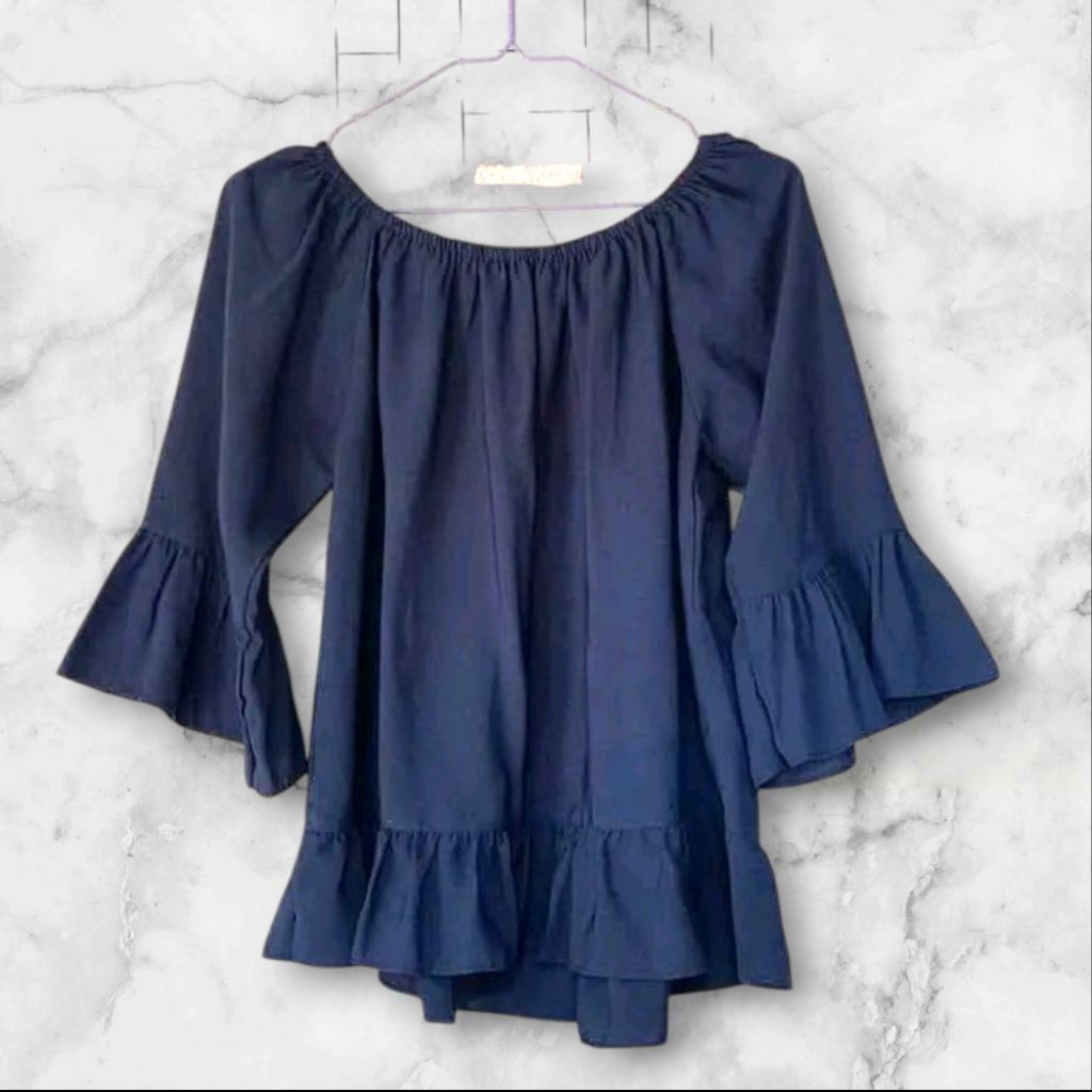 [Preloved] Blouse Sabrina Ruffle Navy Blue - Blus Sabrina Rempel Warna Biru Dongker - Atasan Crop To