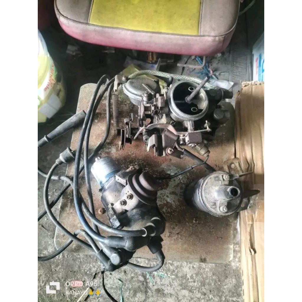 karburator Mazda 323 trendy