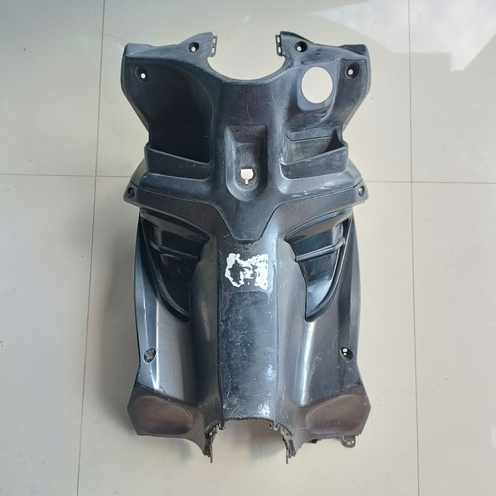 cover legshield belakang kunci atas set saku skywave original