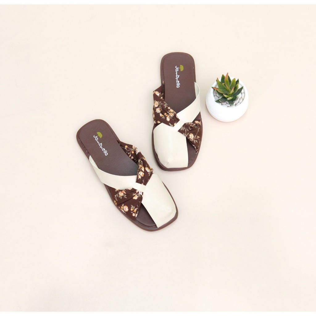 Jambrella SARAH Cream sandal flat wanita sandal slop wanita trendy