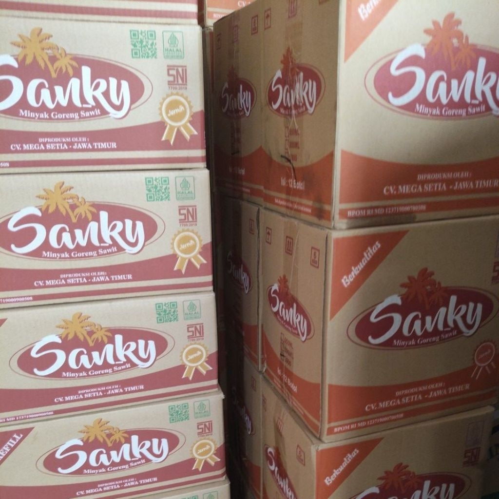 

MINYAK GORENG SANKY S900 ISI 12 REFFIL/BOTOL 700ml