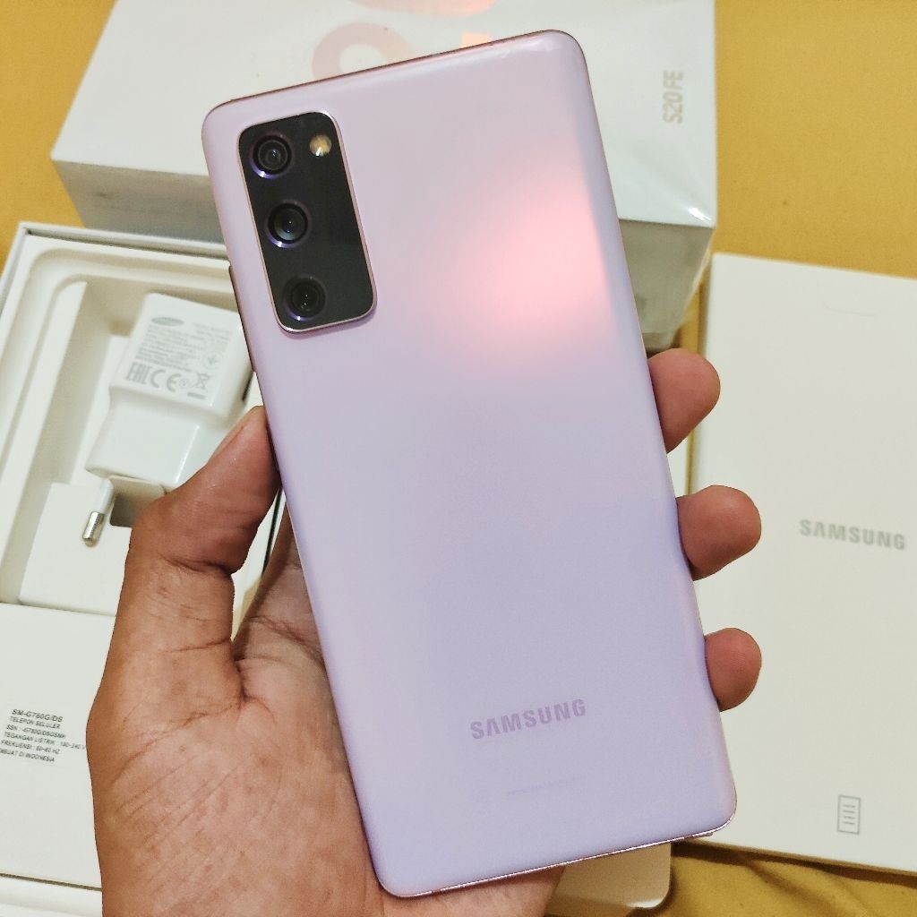 Samsung S20 FE 8/256 Second Fullset No Minus Garansi Resmi