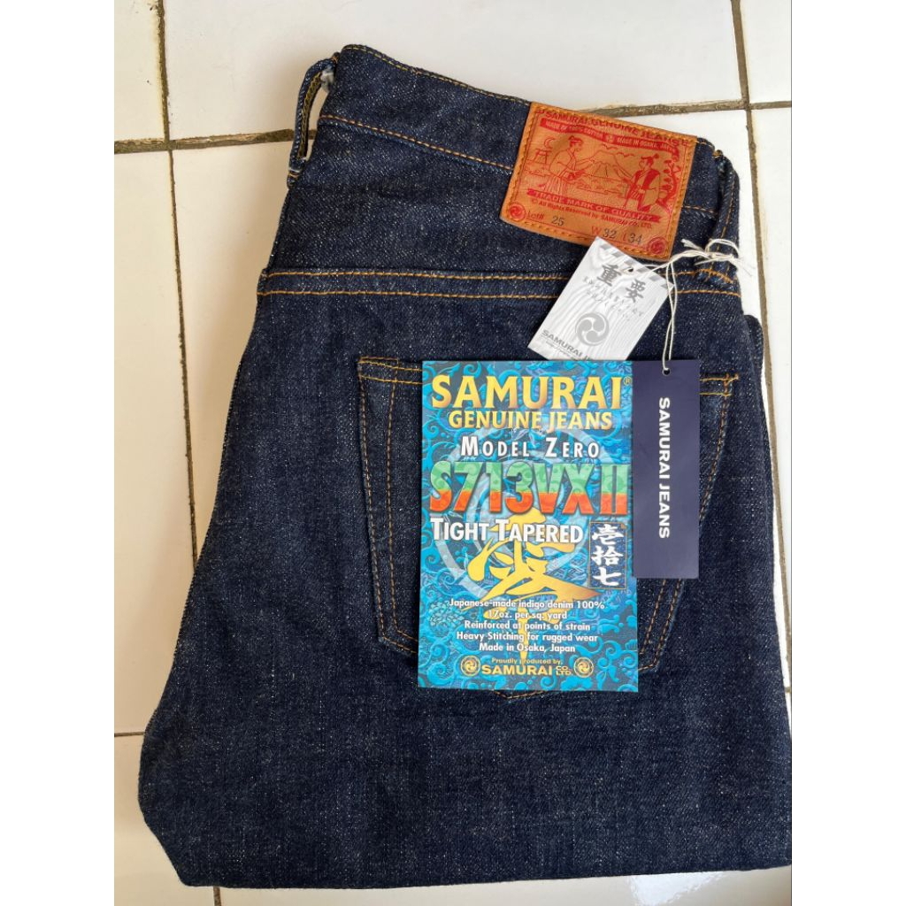 SAMURAI JEANS S713VX II size 32