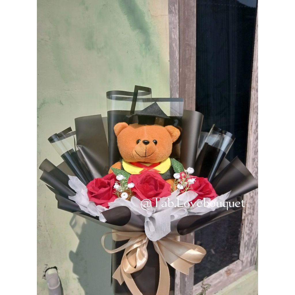 BUCKET BONEKA BUNGA WISUDA SEMPRO ULANGTAHUN / BUKET BONEKA BUNGA WISUDA / BUCKET BONEKA WISUDA / BU