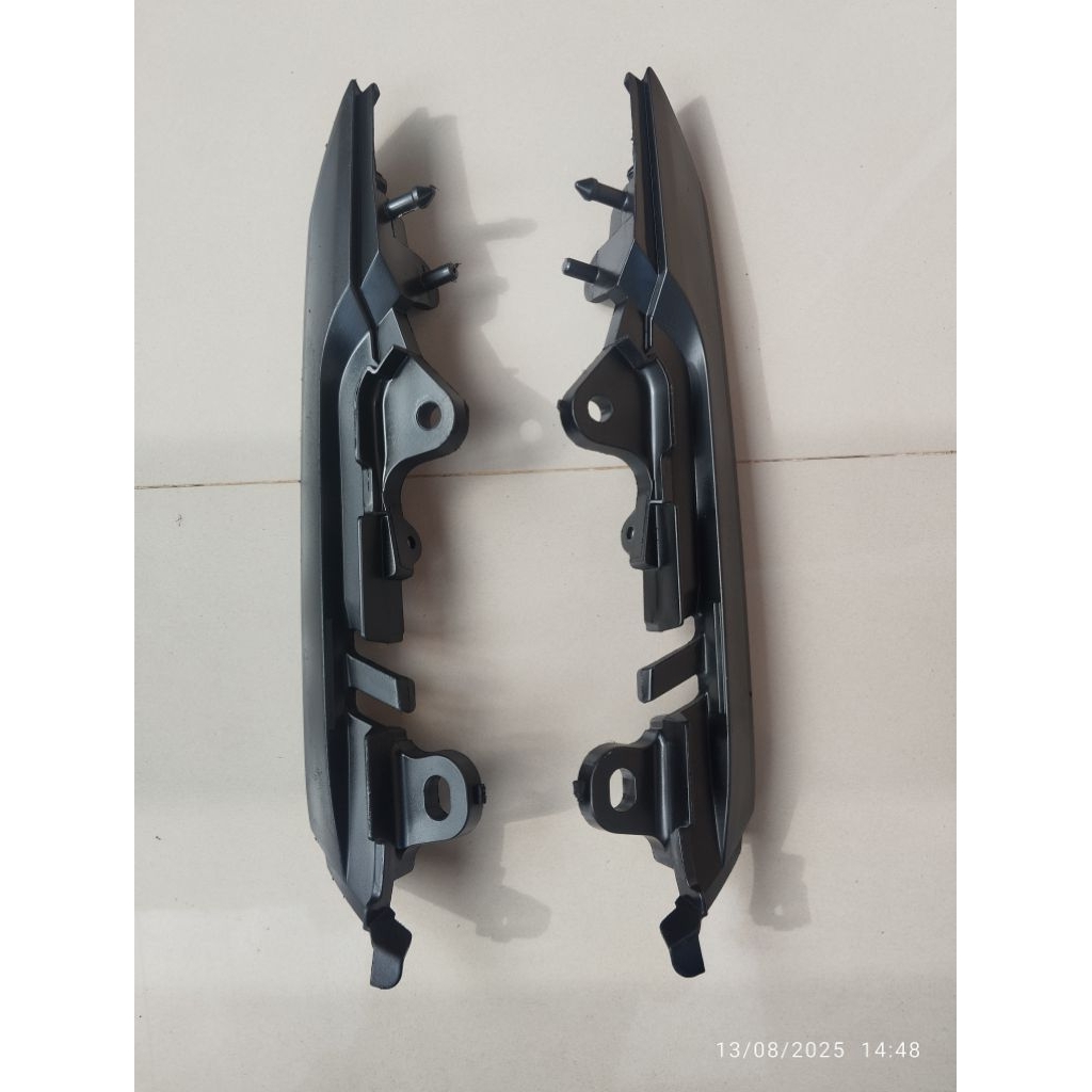 behel pegangan jok vixion new original