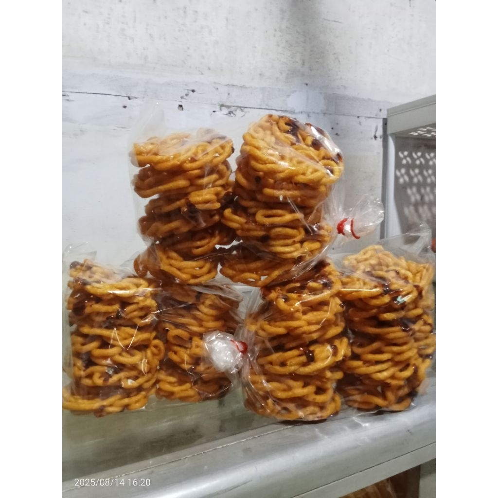 

kue kusuik gula merah