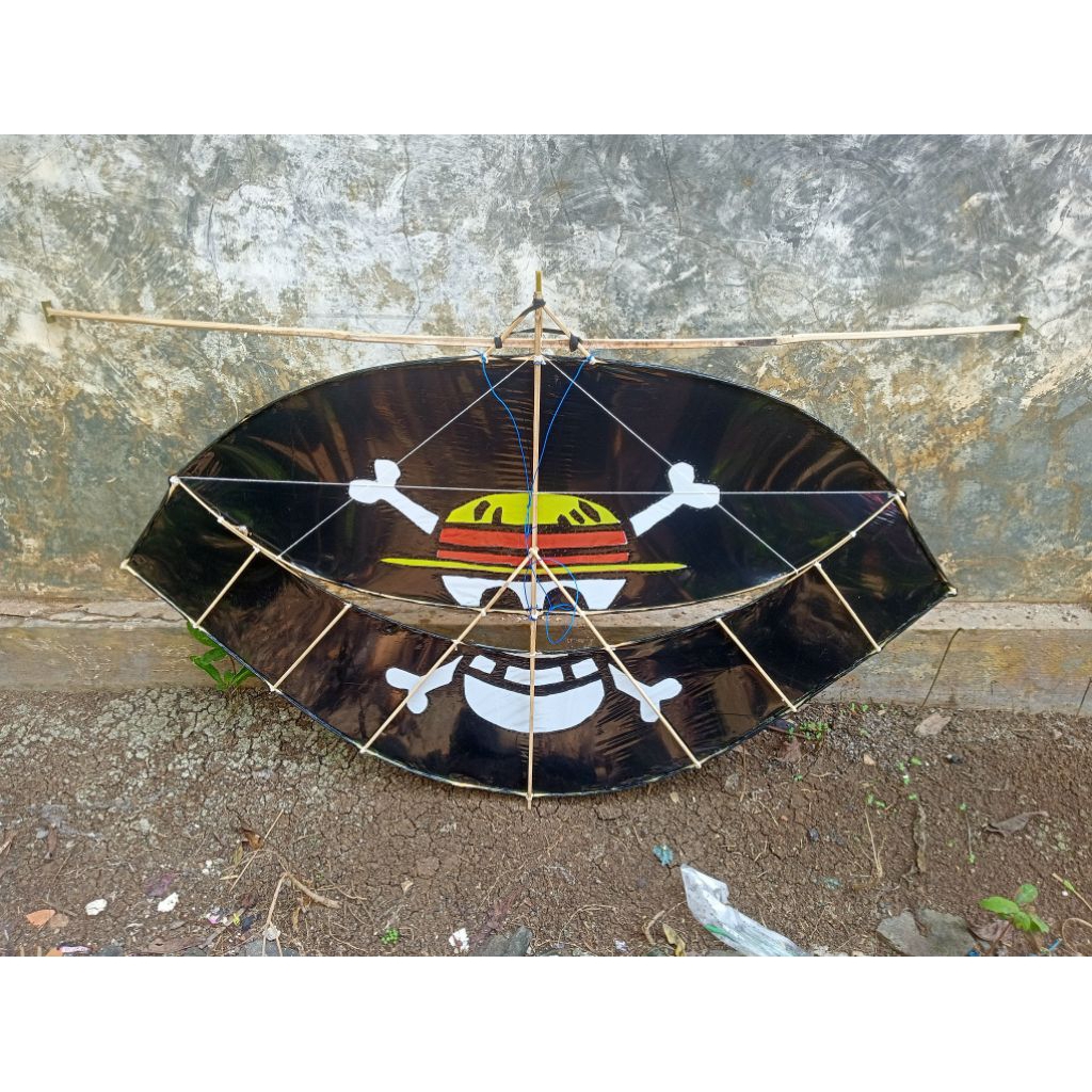 layangan pegon ceper motif one piece 1,10meter