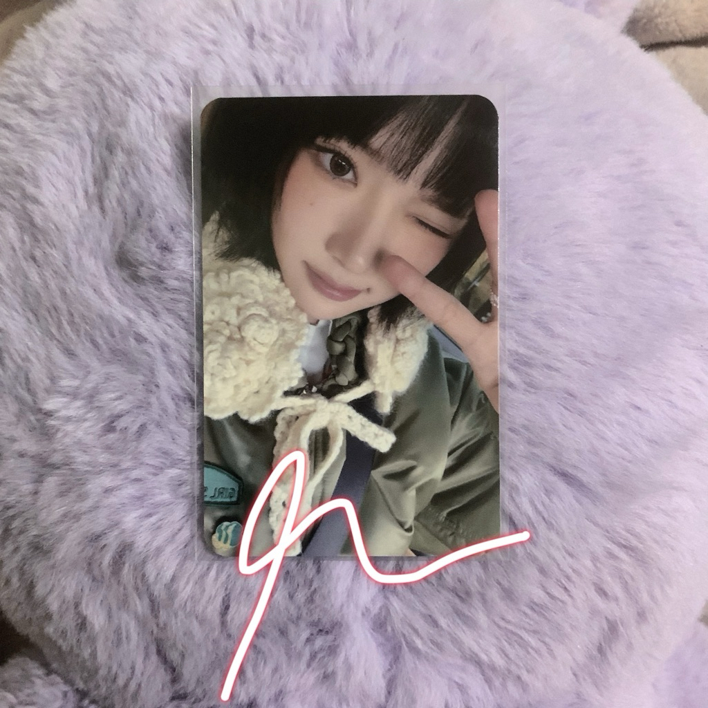 BACA DESC  PC PHOTOCARD HEARTS2HEARTS H2H CHOI JIWOO THE CHASE MD MOOD FRAGRANCE PARFUM