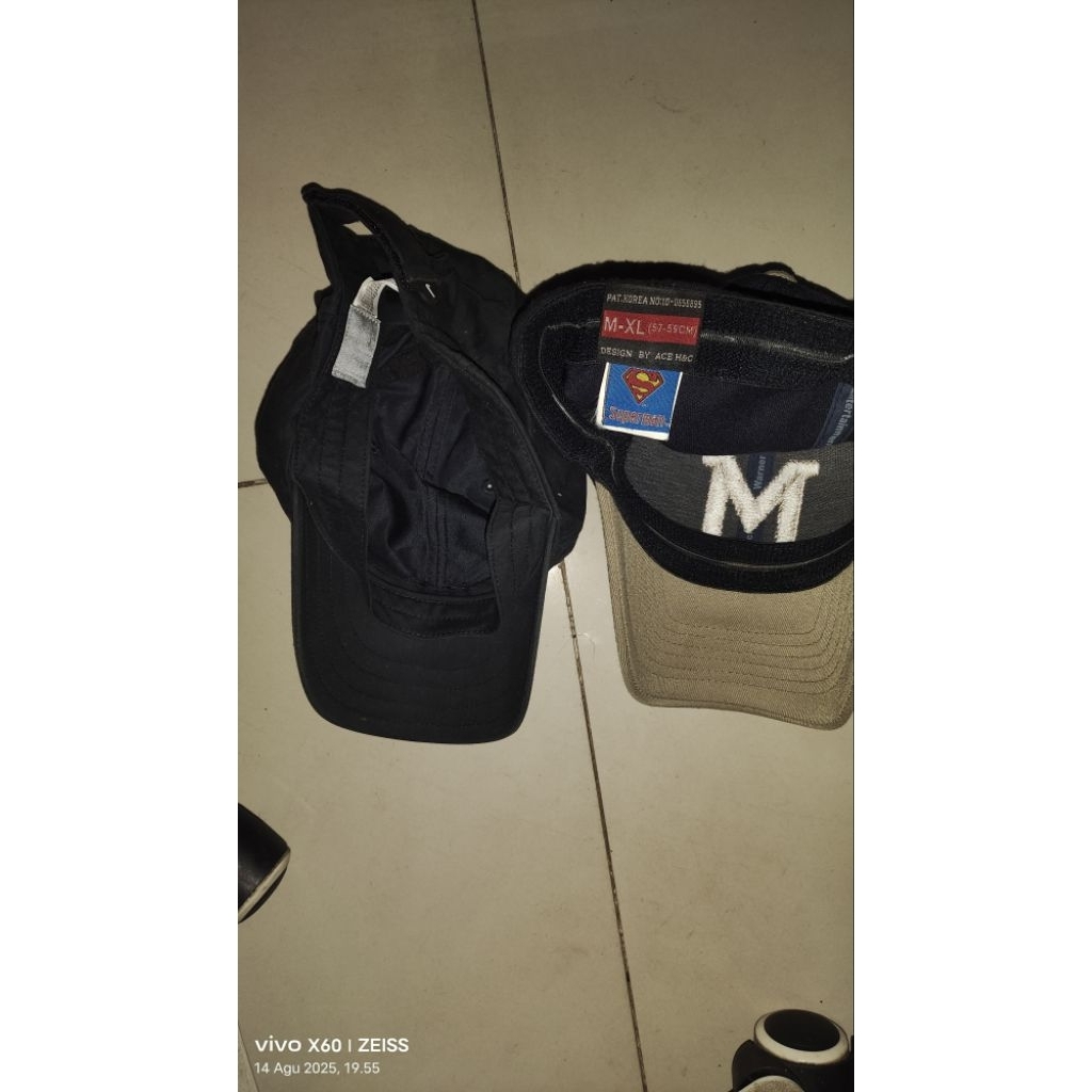 Topi NlkE Dan Superman Original Mulus Allsize