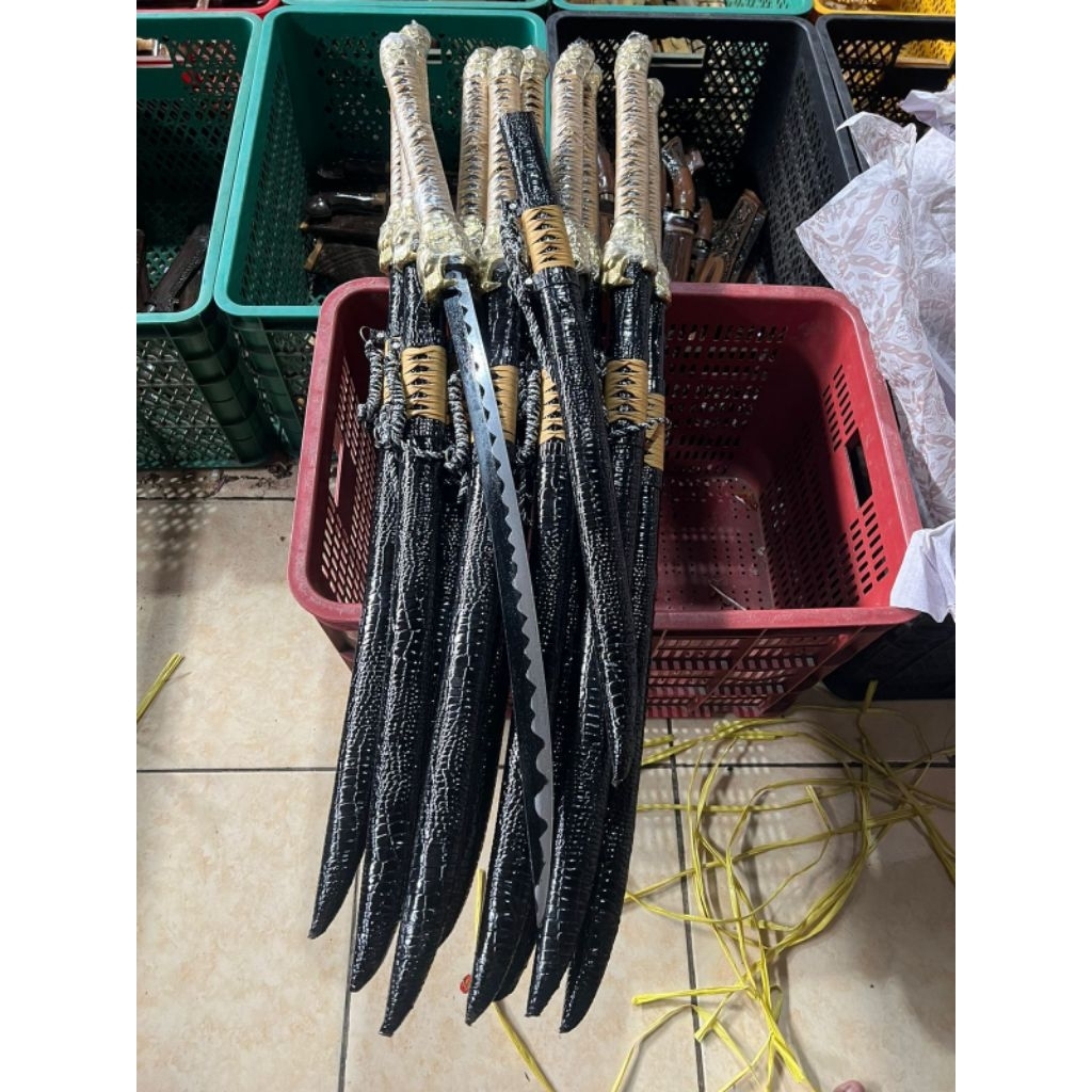 naga barong emas katana kayu pajangan 5mm