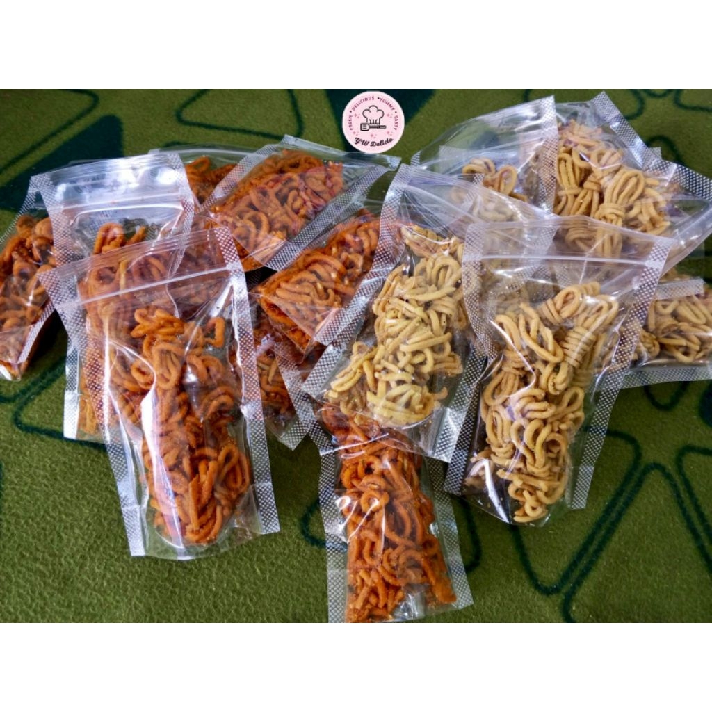 

Mie Gulung Original & Pedas Daun Jeruk YW Delicio – Snack Mie Renyah Gurih – Camilan Pedas Murah