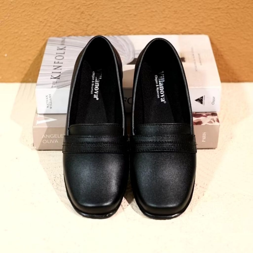 SEPATU SEKOLAH KERJA PANTOFEL WANITA TANPA HAK