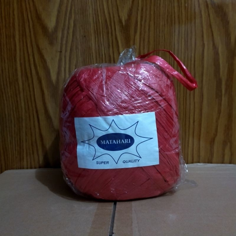 

Tali Plastik Warna Putih Merah Tali Plastik Penikat / Tali Rapia 500gram