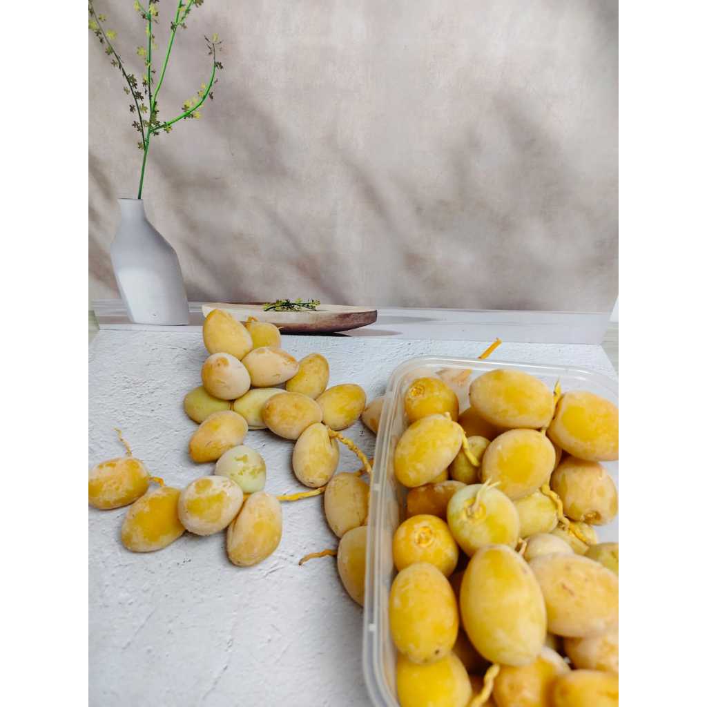 

Kurma Muda Kuning promil termurah 500 Gram Kurma Original Ruthob