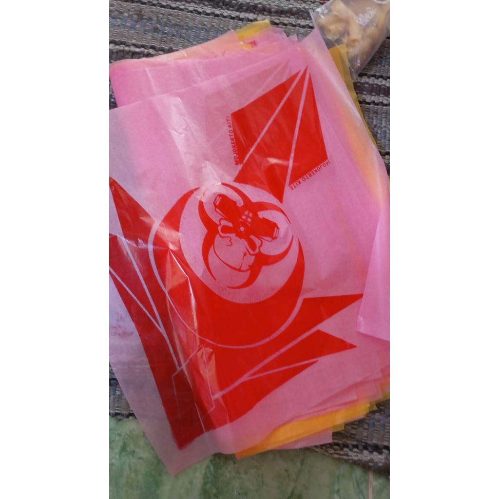 kertas layangan sukhoi aduan 20