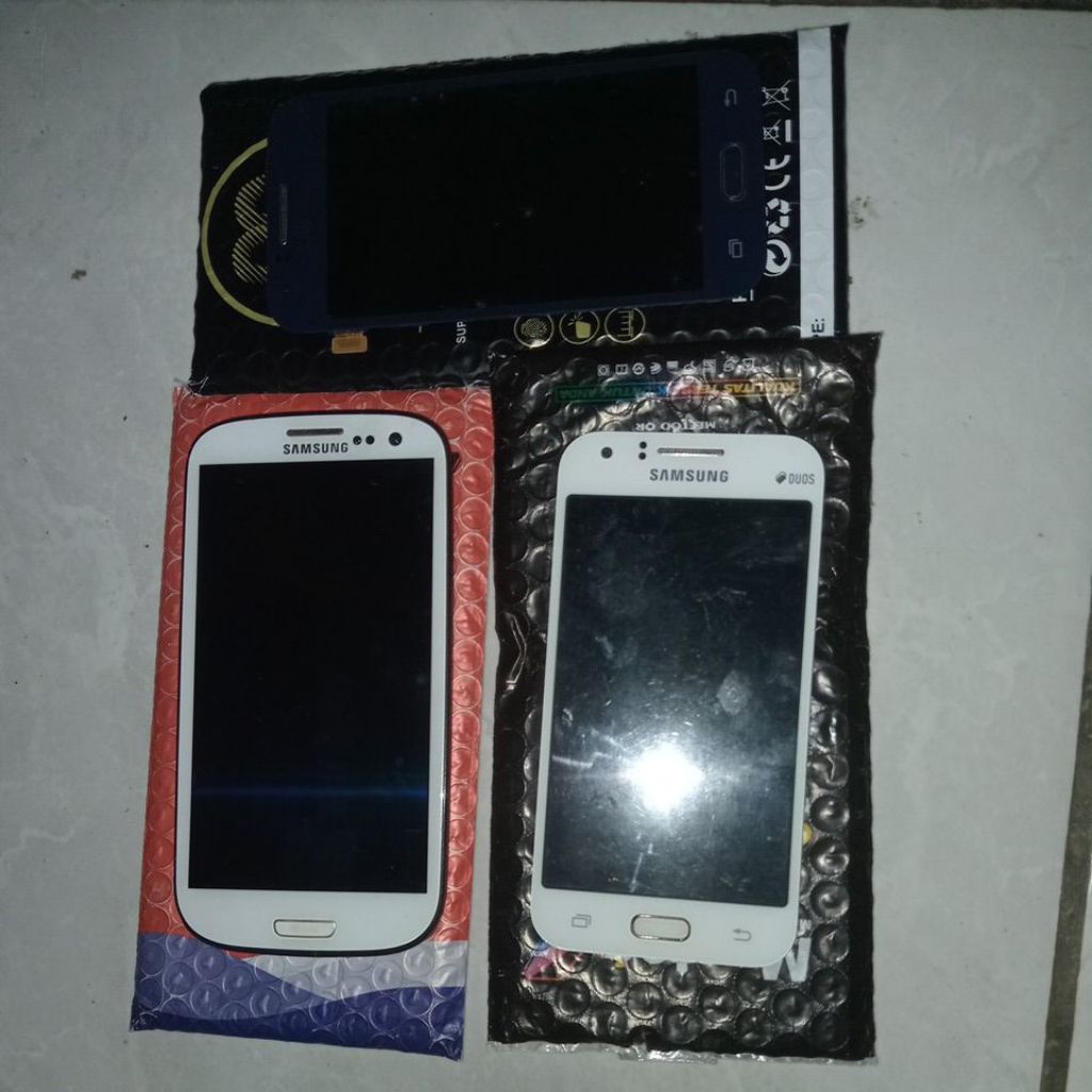 lcd samsung S3 Jumbo. lcd samsung J1