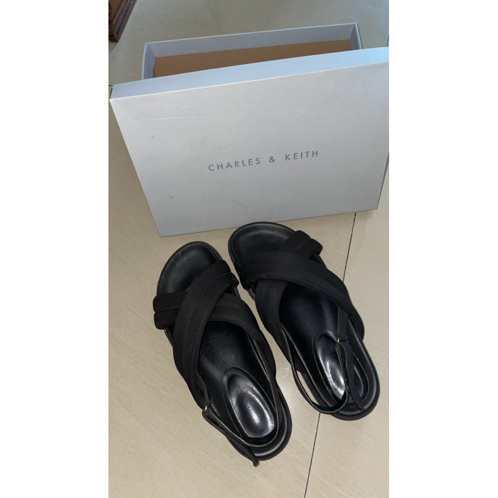 preloved sandal Charles&Keith by niaaw