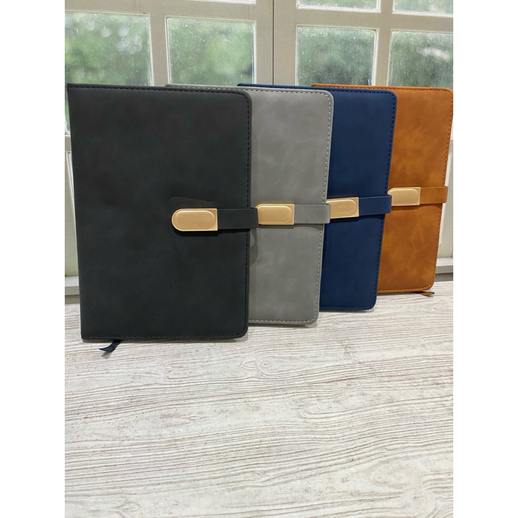 

Free Gratis Custom Laser Grafir Nama Logo AG A503 Agenda Kulit A5 | Buku Catatan | Notebook Kulit Exclusive Elegan Berkelas