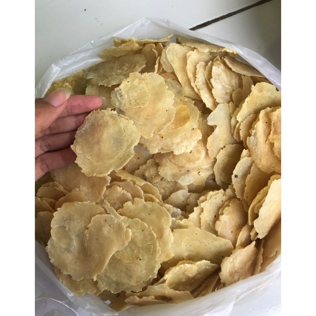 

emping kering melinjo berkualitas 1kg