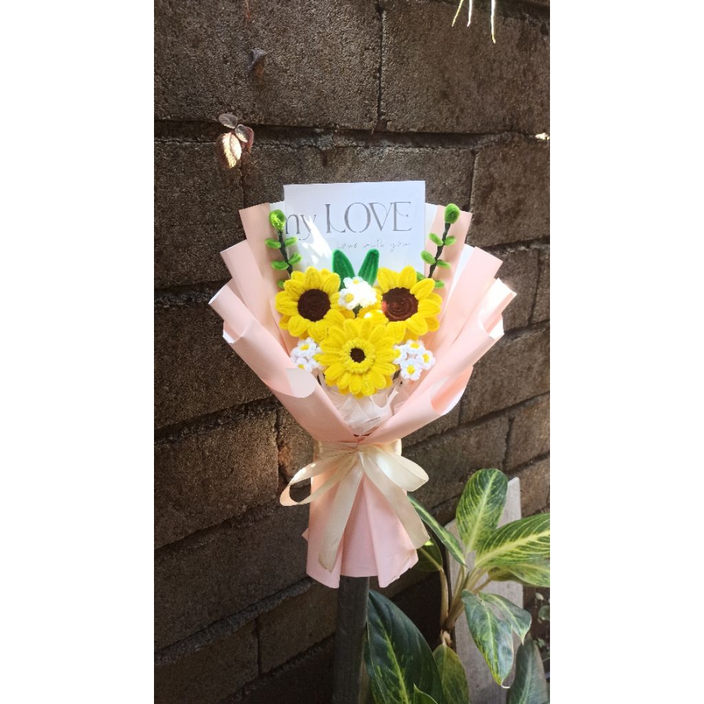 bucket bunga kawat bulu