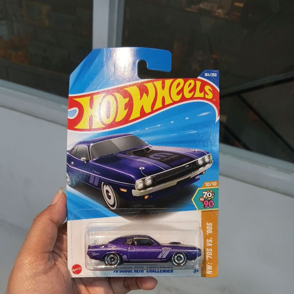 Hotwheels "70 DODGE HEMI CHALLENGER"