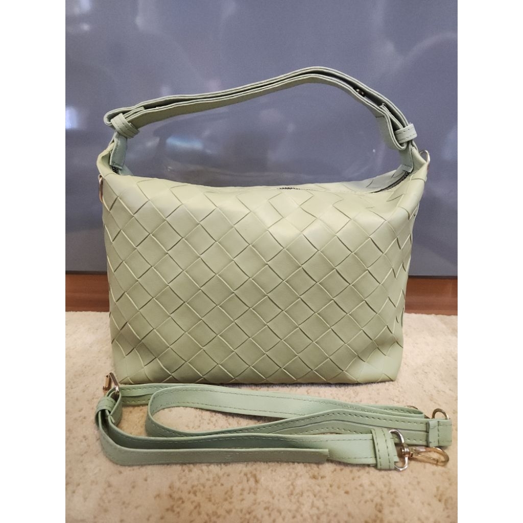 Tas Selwmpang & Jinjing Anyaman