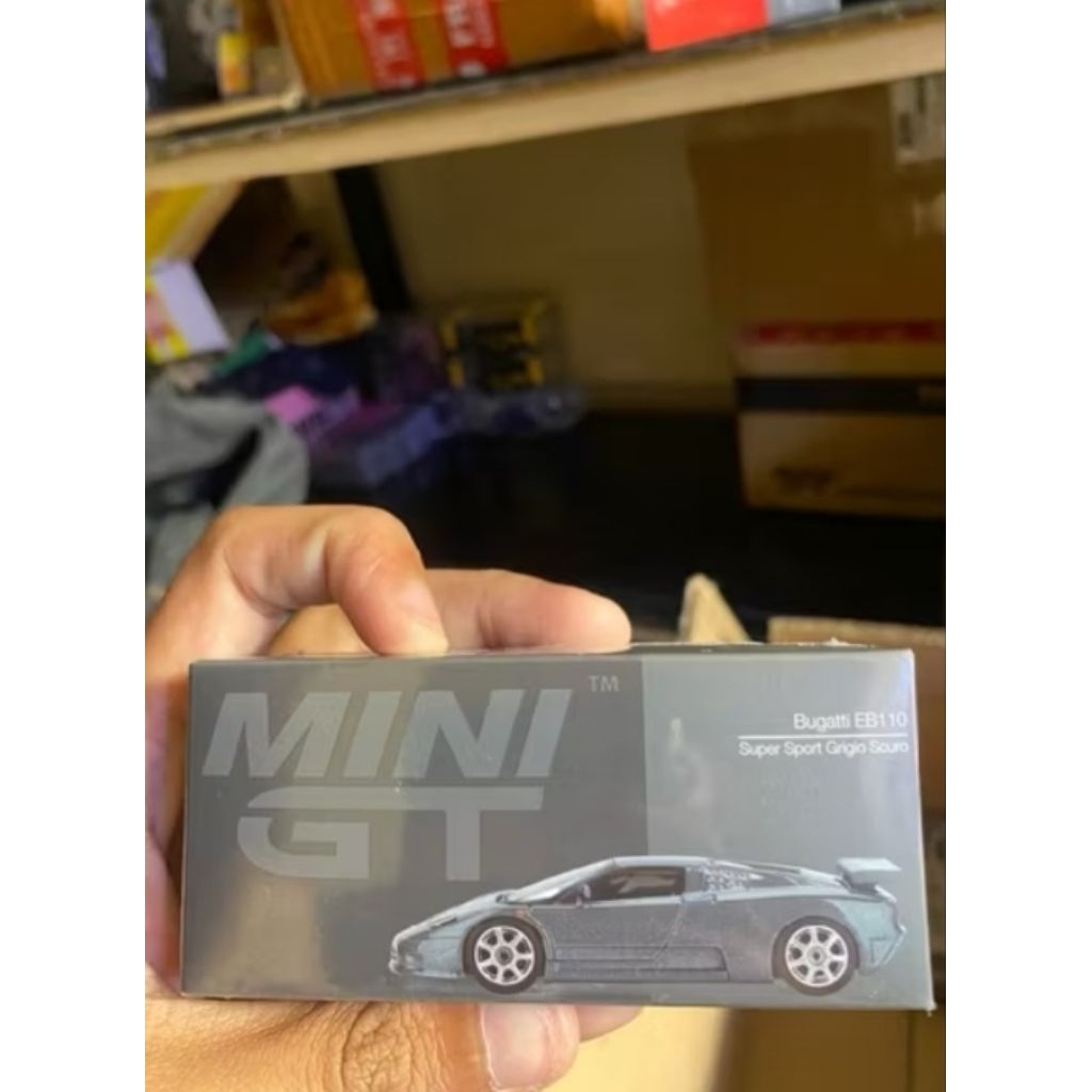 mini GT Bugatti EB 110 Abu Abu