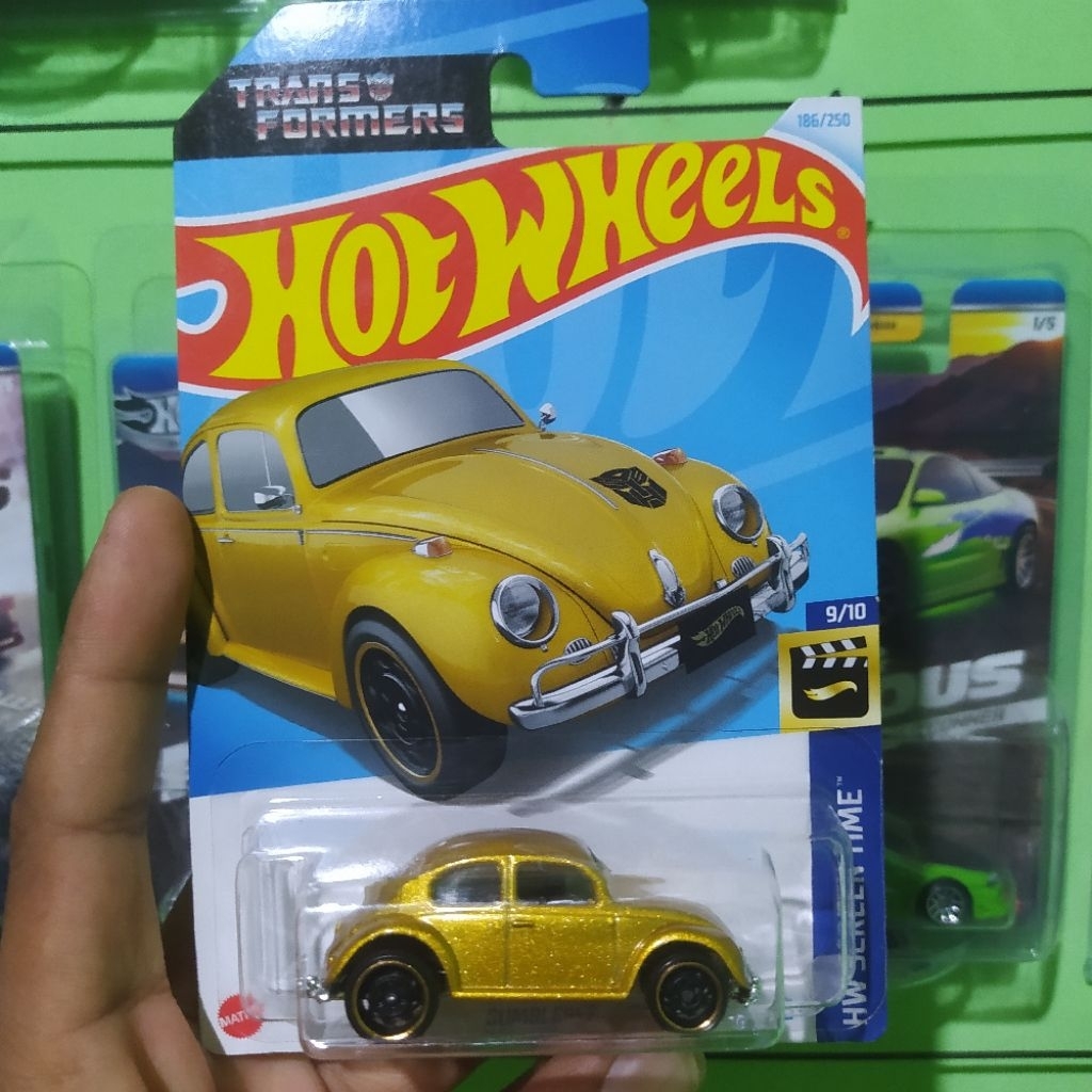hot wheels vw Beatles Bumblebee gold