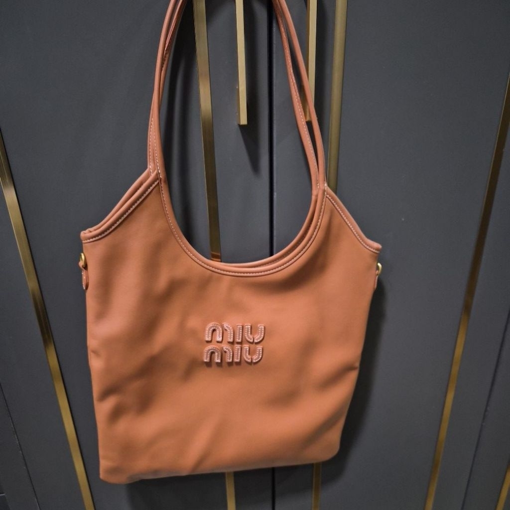 preloved tas miu* good condition