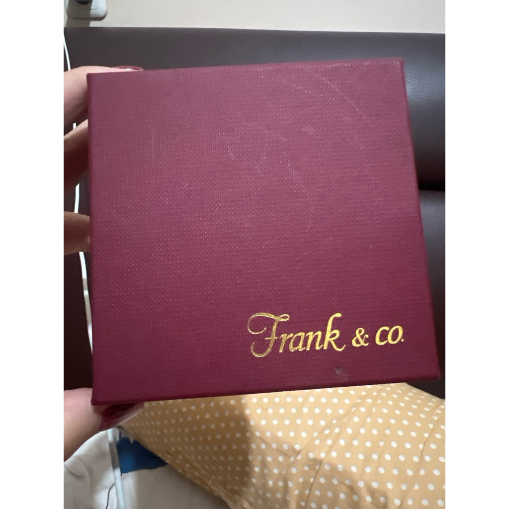 BOX anting/kalung Frank & co 100% original store. Deffect sedikit