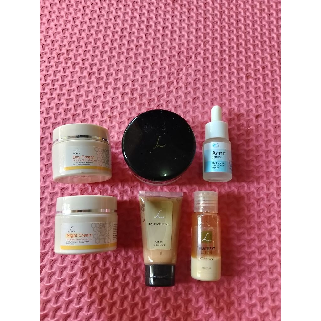 LARISSA SERUM ACNE BEDAK FONDATION DAY CREAM NIGHT CREAM TREATMENT LOTION (PRELOVED)