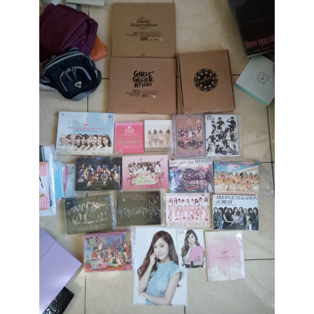 Album Kpop Unsealed girls' generation SNSD baby baby i got a boy paparazi Mr Taxi japan dvd tour gir