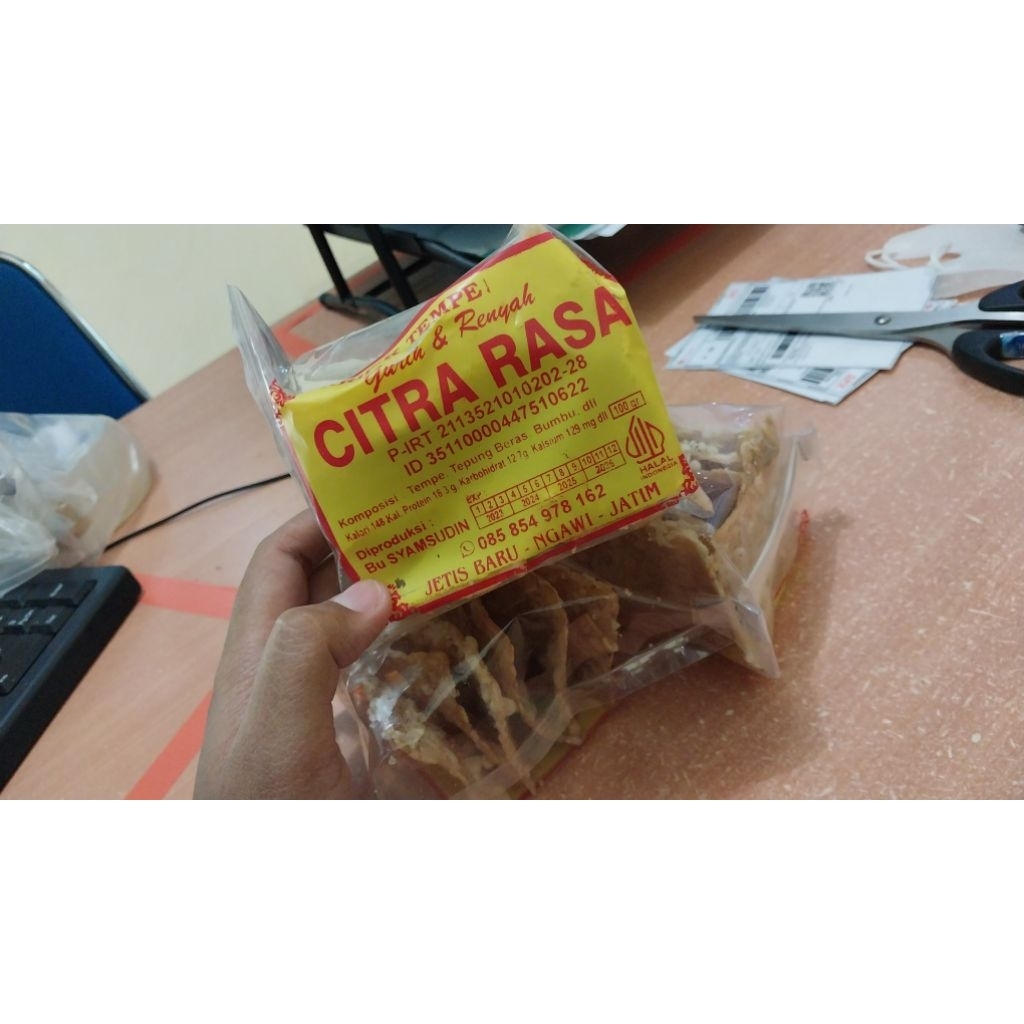 

Keripik tempe citra rasa kemasan mini kotak