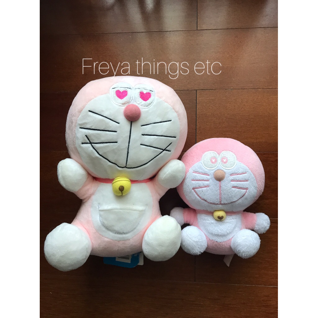 boneka import koleksi / dekorasi / karakter doraemon pink