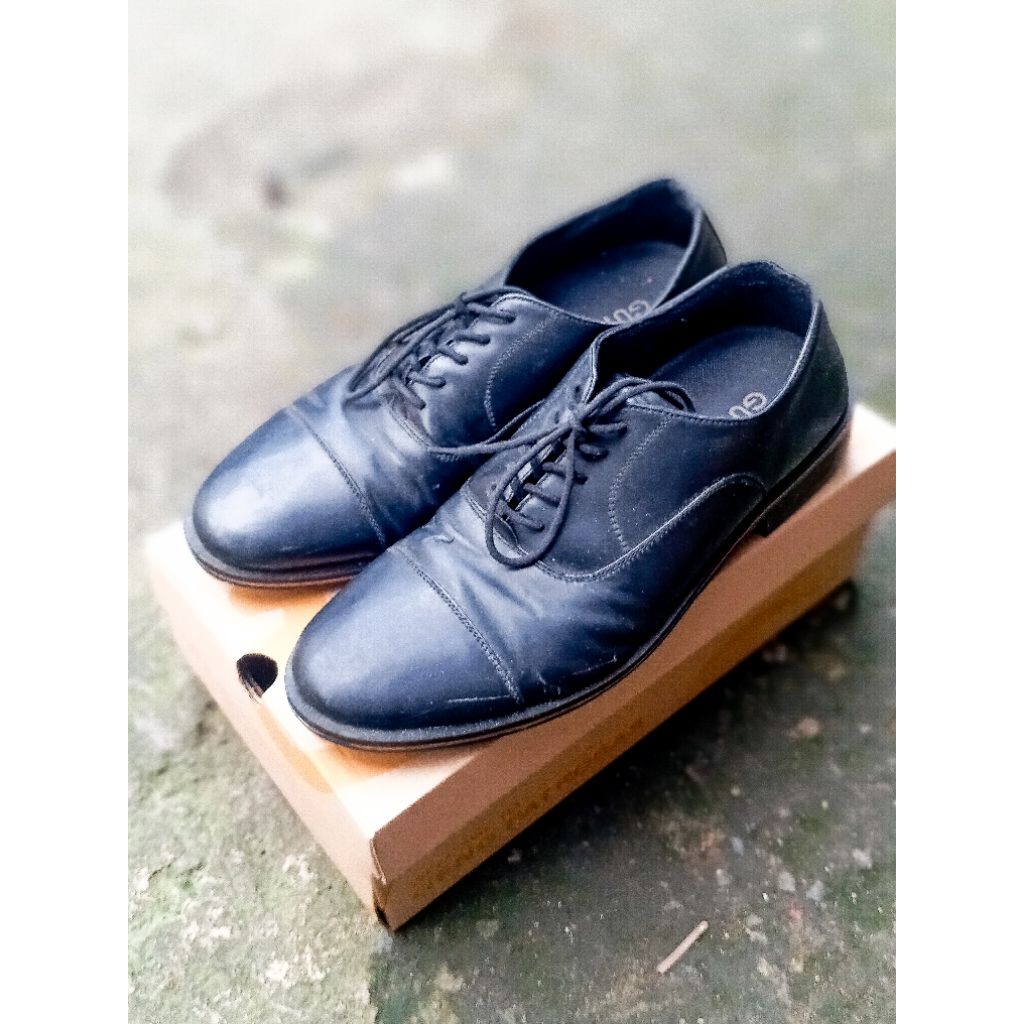 Sepatu Pantofel Guteninc Second