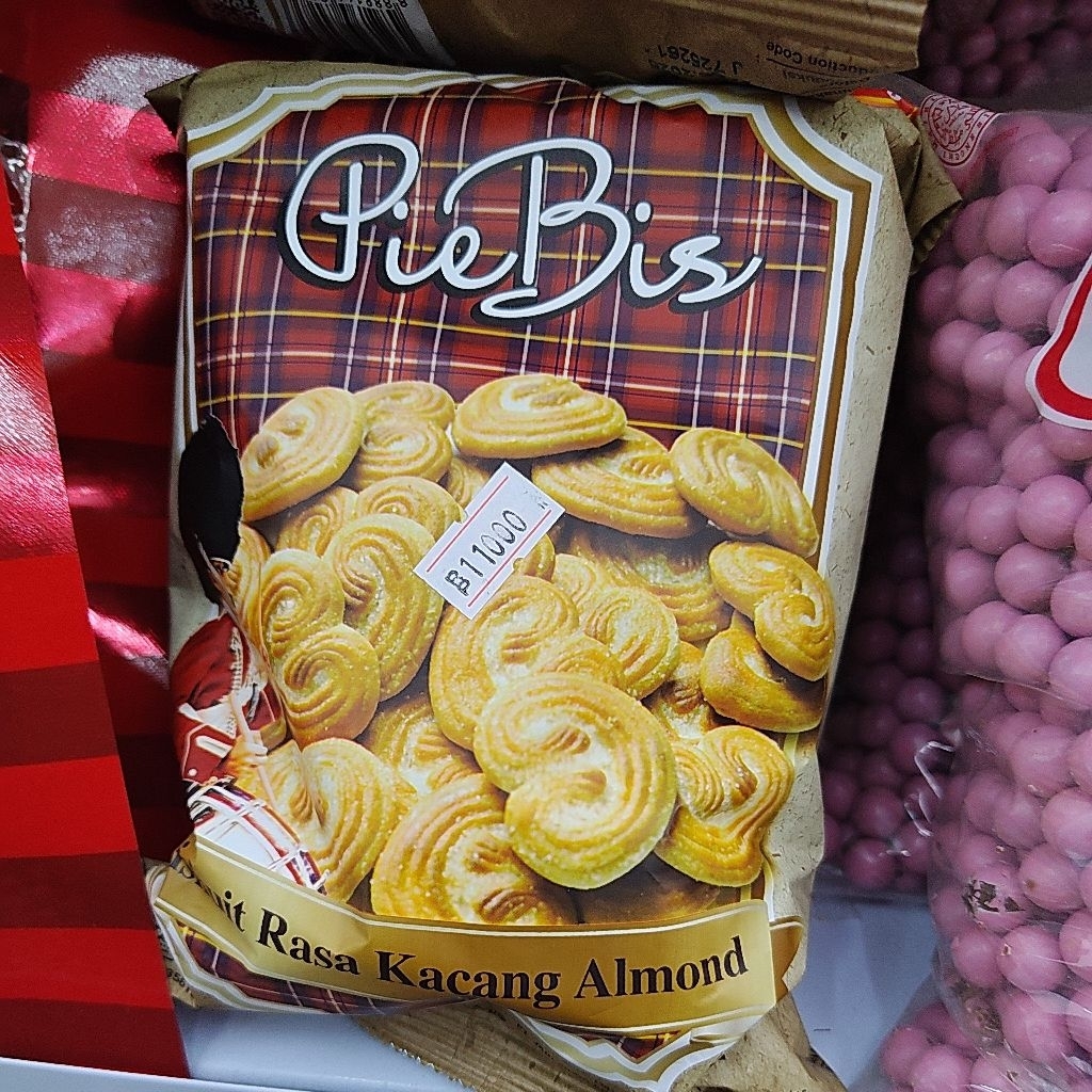

PIE BIS BISKUIT RASA KACANG ALMOND 190GR