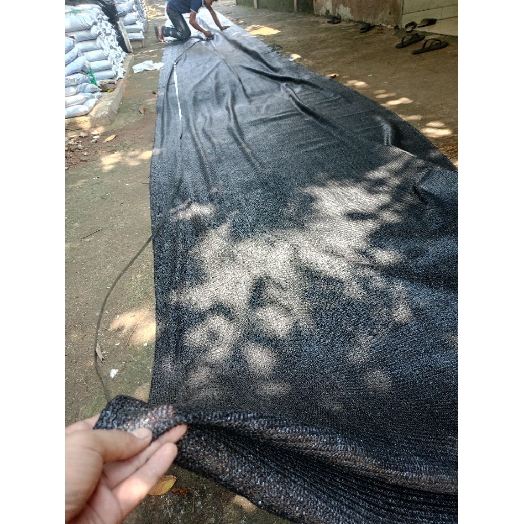 paranet kerapatan 85% panjang 3 meter lebar 1 meter