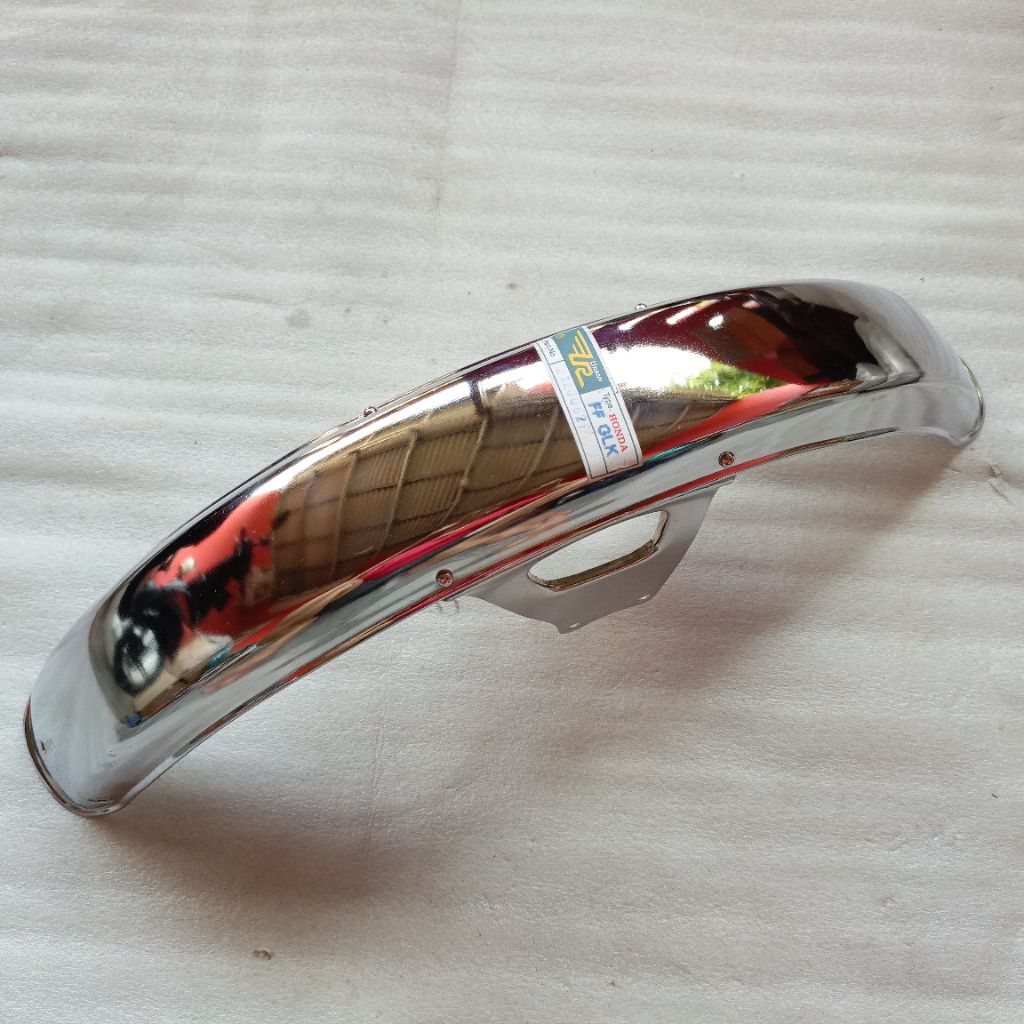 FENDER FR SLEBOR DEPAN SPAKBOR DEPAN HONDA GL 100 CDI NOS URAMI