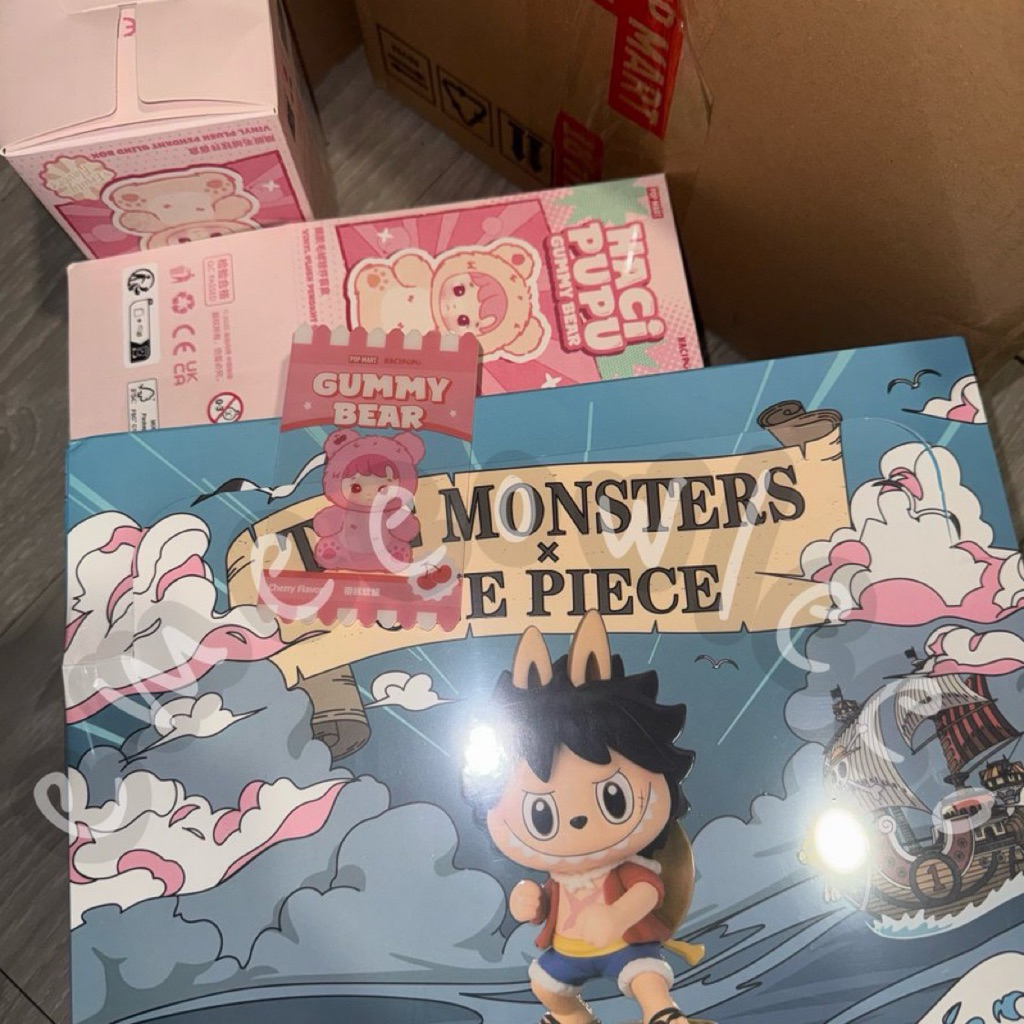 

eat labubu one piece set