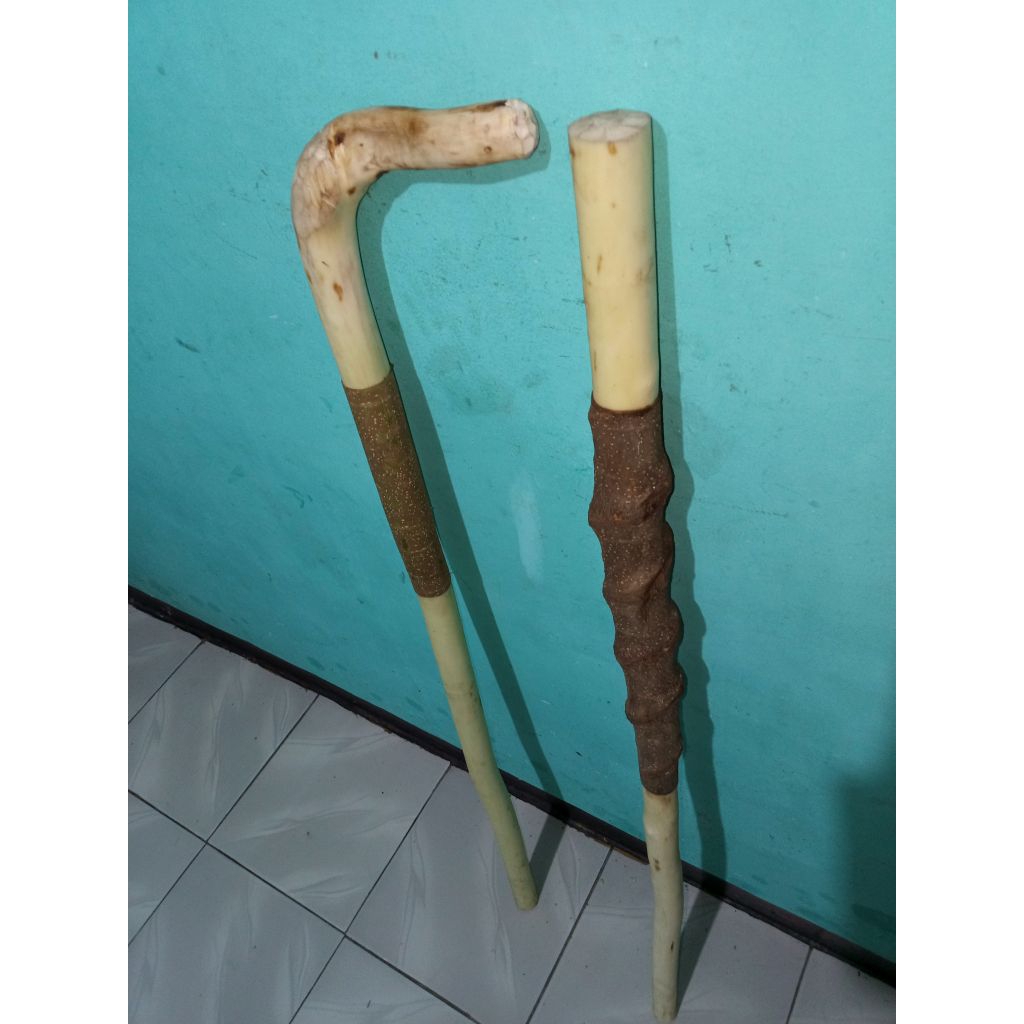 tongkat kayu alat bantu jalan asli alami