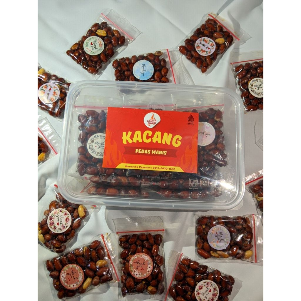 

Kacang Pedas Manis Gurih - Kemasan tepak isi 20pcs by Wijaya Snack
