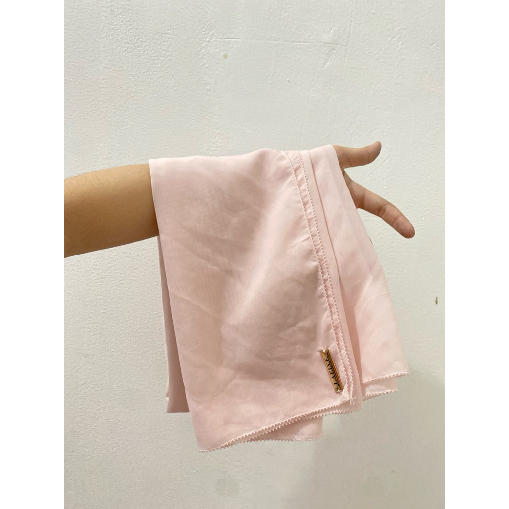 lafiye lua fold square - lavish