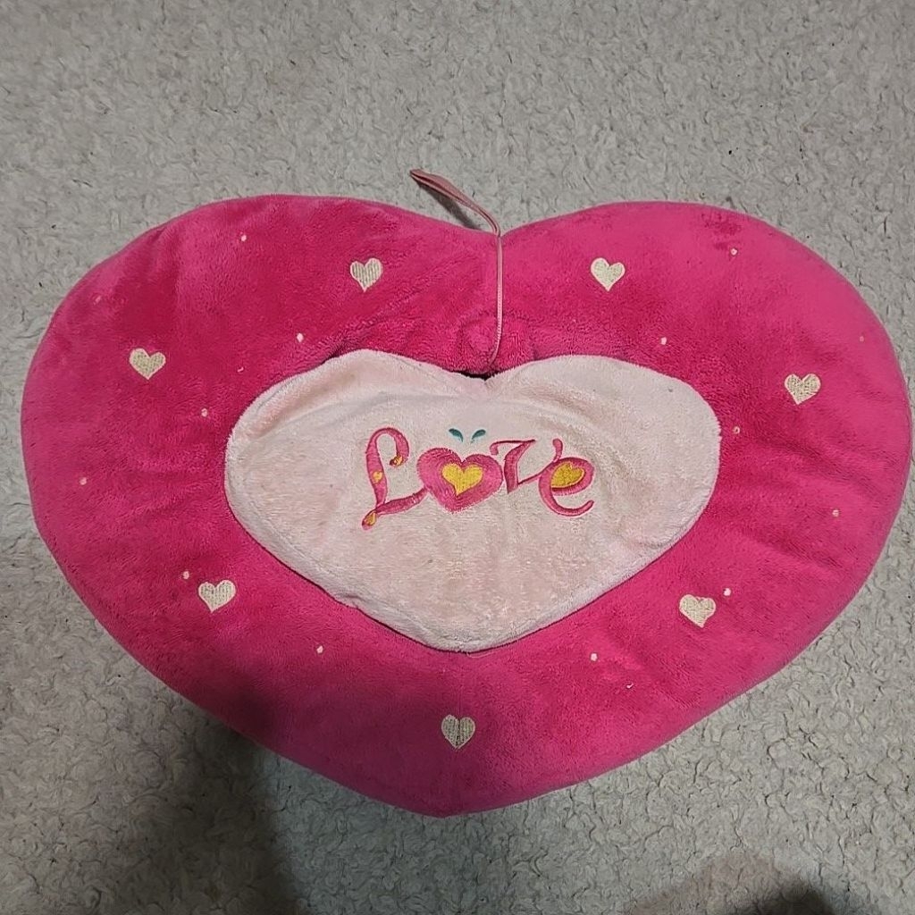 Pillow Pink Love So Cute Bantal Hati